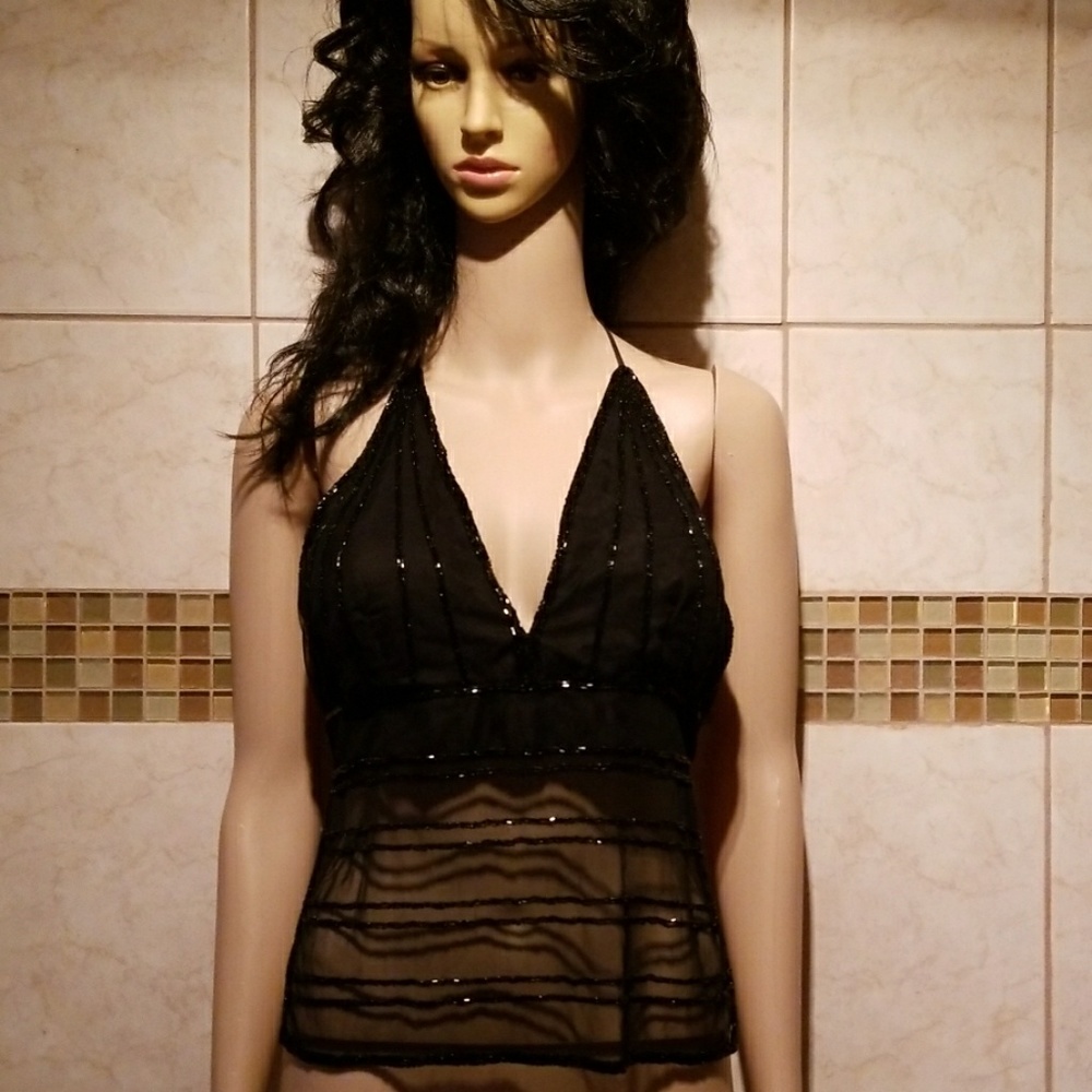 Black backless top